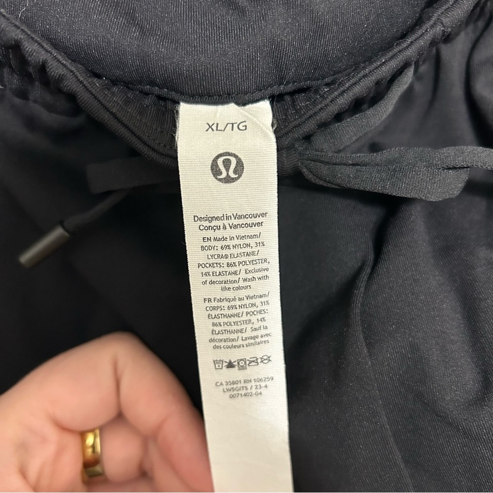 Lululemon Tapered Leg Pant Pant 7/8 Length Luxtreme Black Size Extra Large - Picture 5 of 6